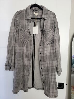 Thread & Supply Gray Plaid Long Shirt Dress